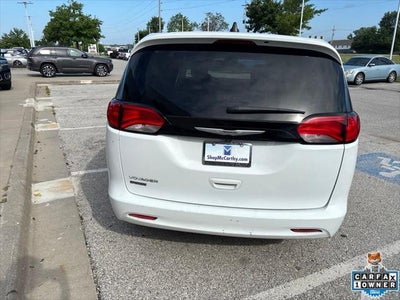 2024 Chrysler Voyager LX