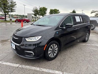 2023 Chrysler Pacifica Hybrid Touring L