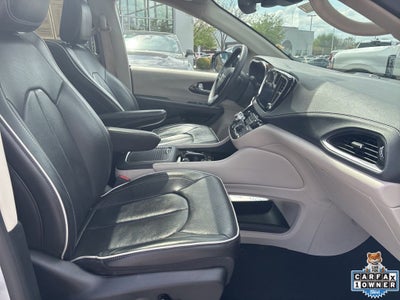 2023 Chrysler Pacifica Hybrid Limited