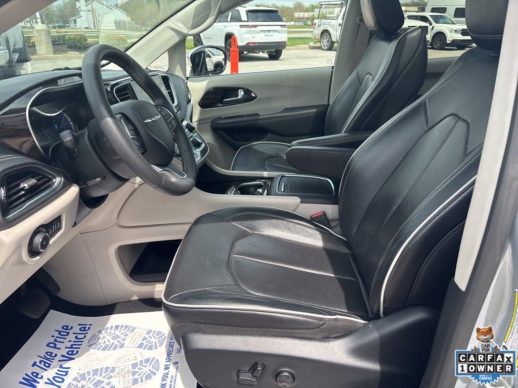 2023 Chrysler Pacifica Hybrid Limited