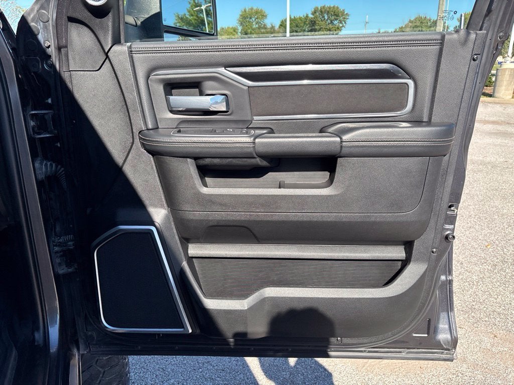 2023 RAM 3500 Laramie Crew Cab 4x4 8' Box