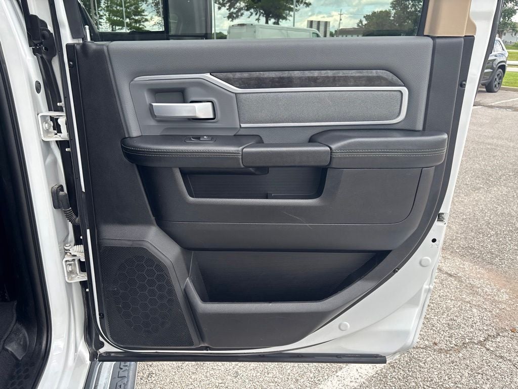 2019 RAM 2500 Big Horn Crew Cab 4x4 8' Box