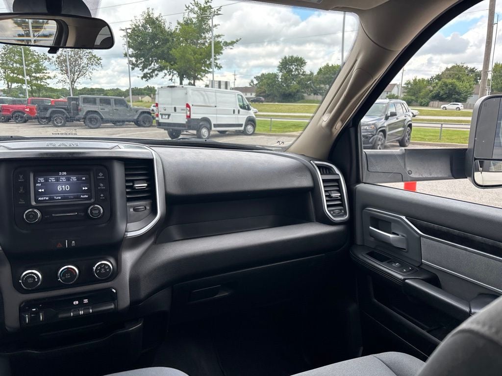 2019 RAM 2500 Big Horn Crew Cab 4x4 8' Box