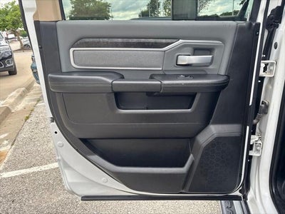 2019 RAM 2500 Big Horn Crew Cab 4x4 8' Box