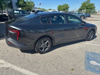 2025 Kia K4 LXS