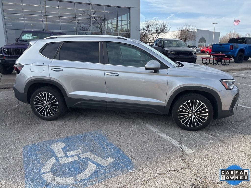2025 Volkswagen Taos 1.5T SE