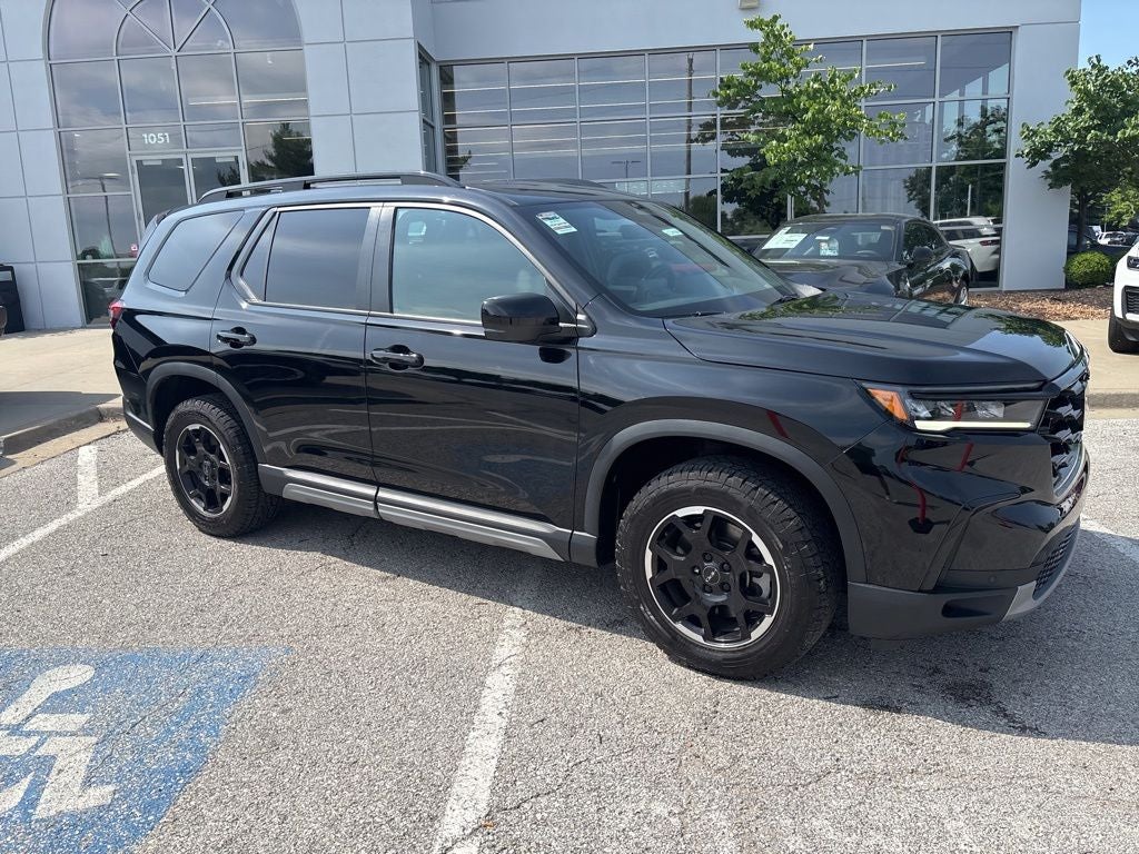 2025 Honda Pilot TrailSport