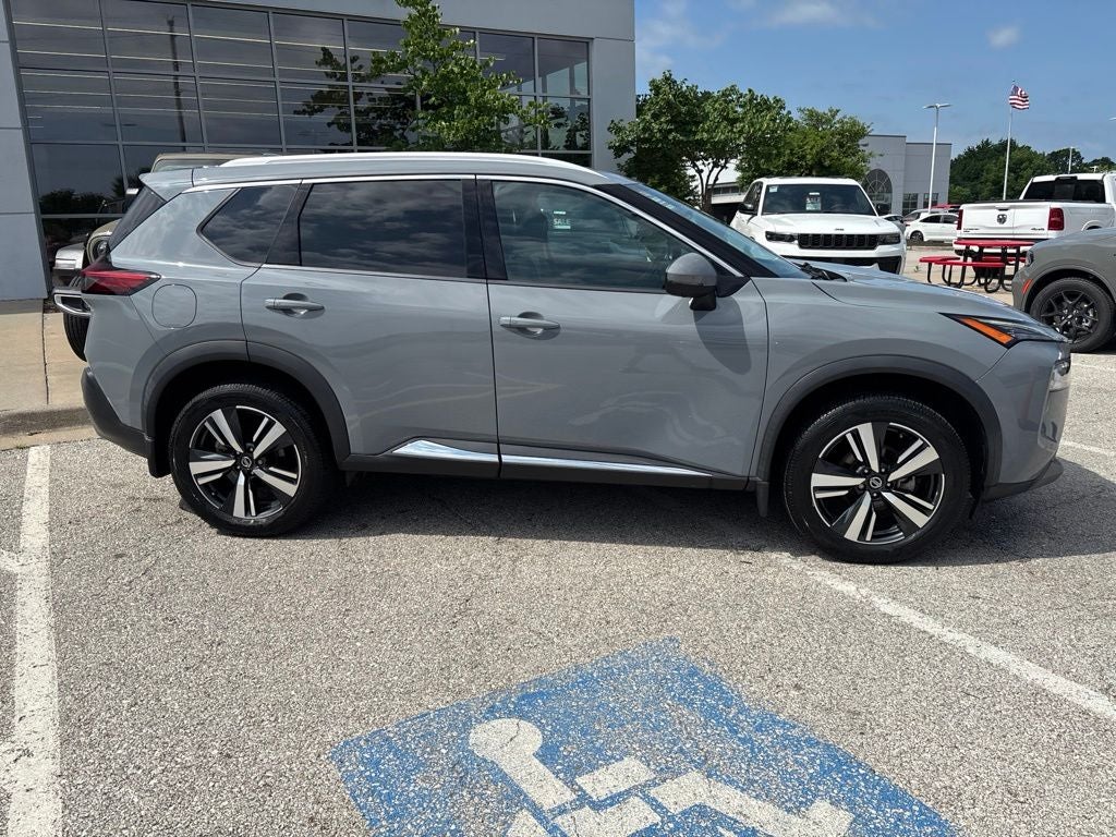 2021 Nissan Rogue SL