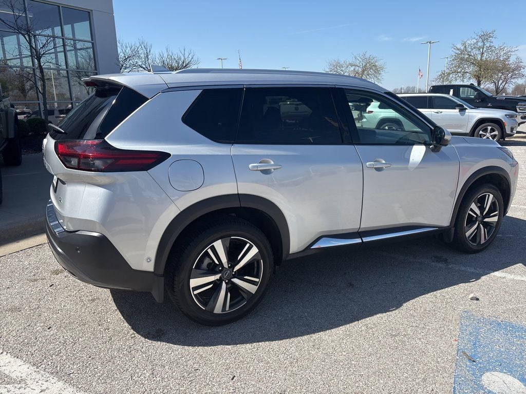 2022 Nissan Rogue SL