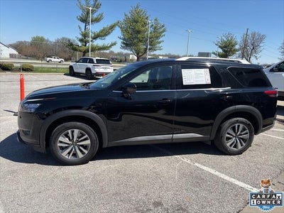 2025 Nissan Pathfinder SL FWD