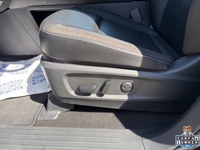 2025 Nissan Pathfinder SL FWD