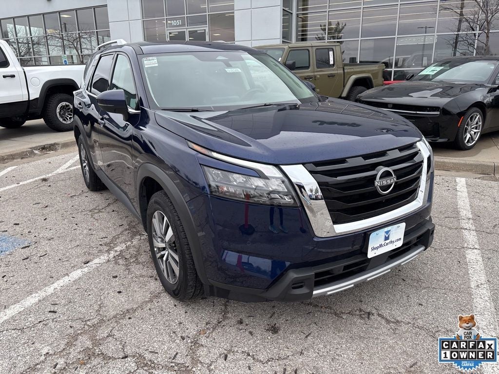 2025 Nissan Pathfinder SL