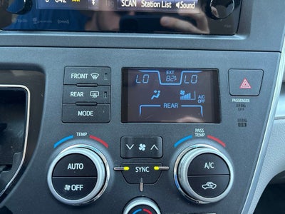 2017 Toyota Sienna LE 8 Passenger