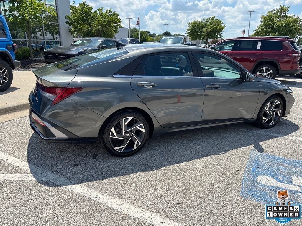2024 Hyundai ELANTRA Limited