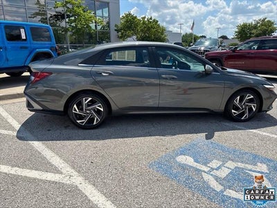 2024 Hyundai ELANTRA Limited