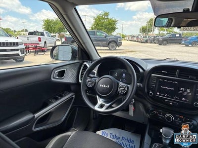2024 Kia Soul LX