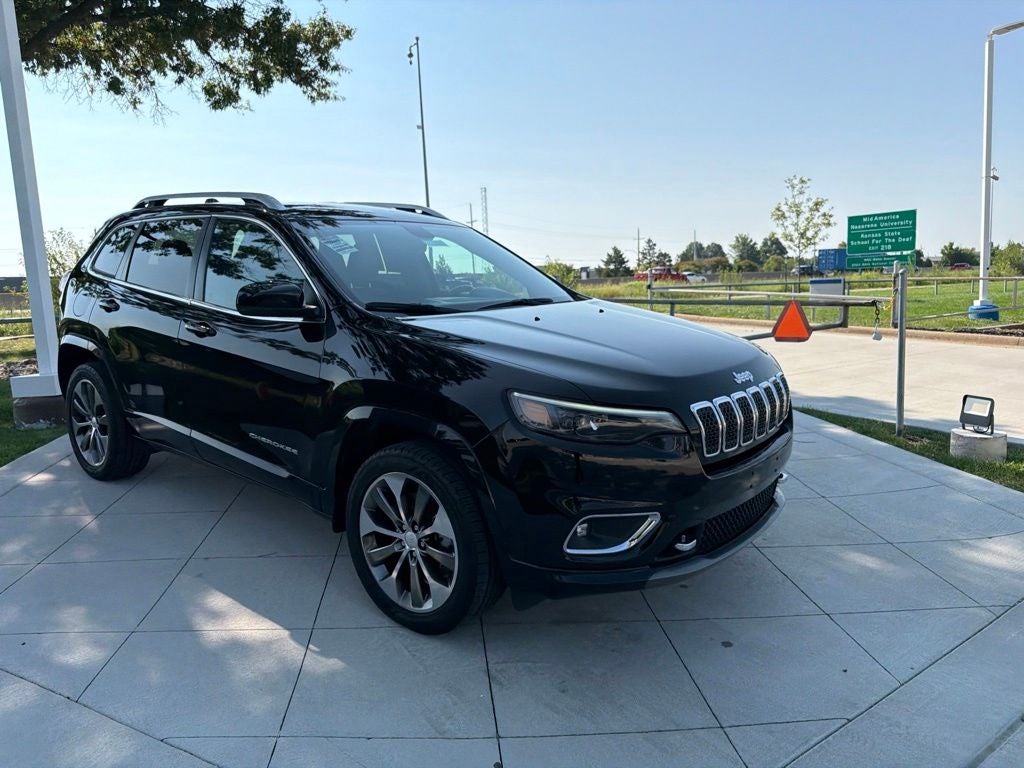 2019 Jeep Cherokee Overland