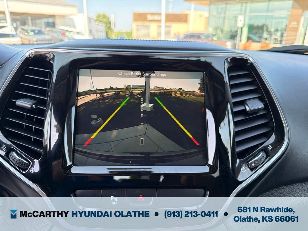 2019 Jeep Cherokee Overland