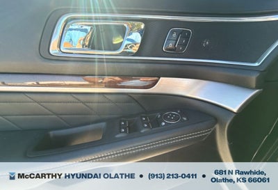 2017 Ford Explorer Platinum
