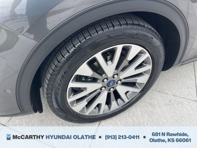 2020 Ford Escape Hybrid Titanium