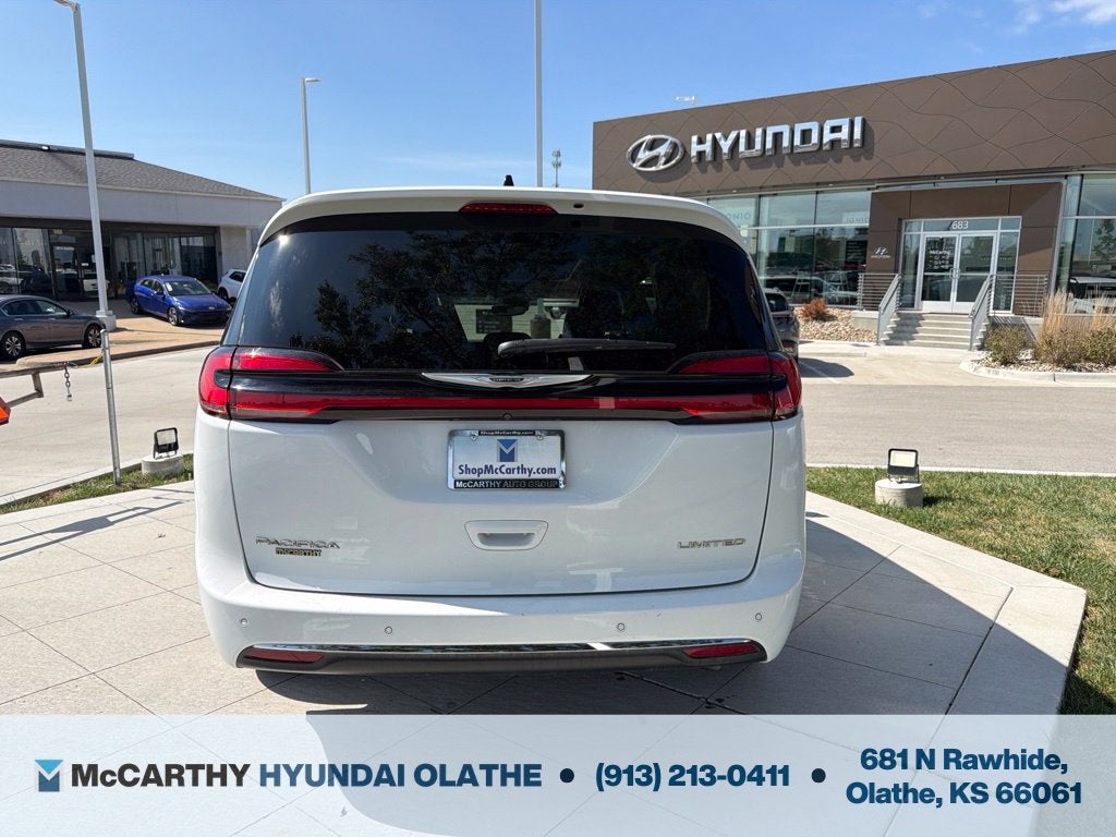 2023 Chrysler Pacifica Limited