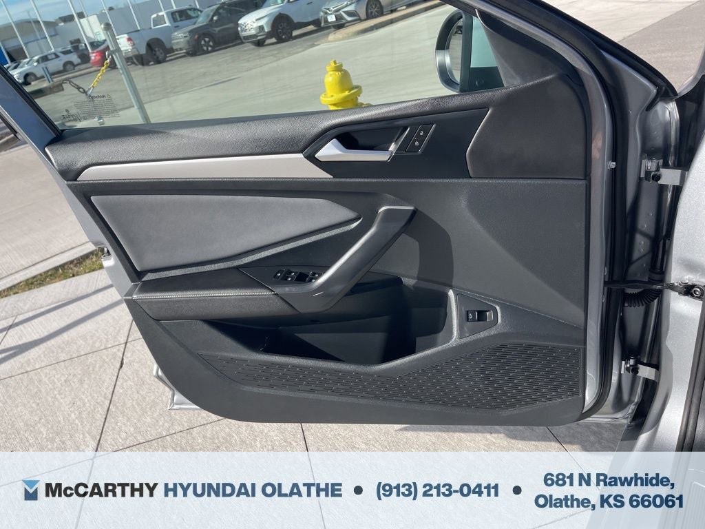 2025 Volkswagen Jetta 1.5T SE