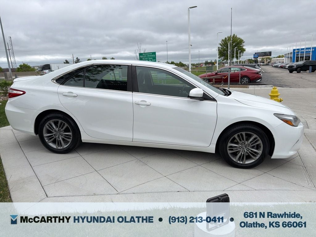 2017 Toyota Camry SE