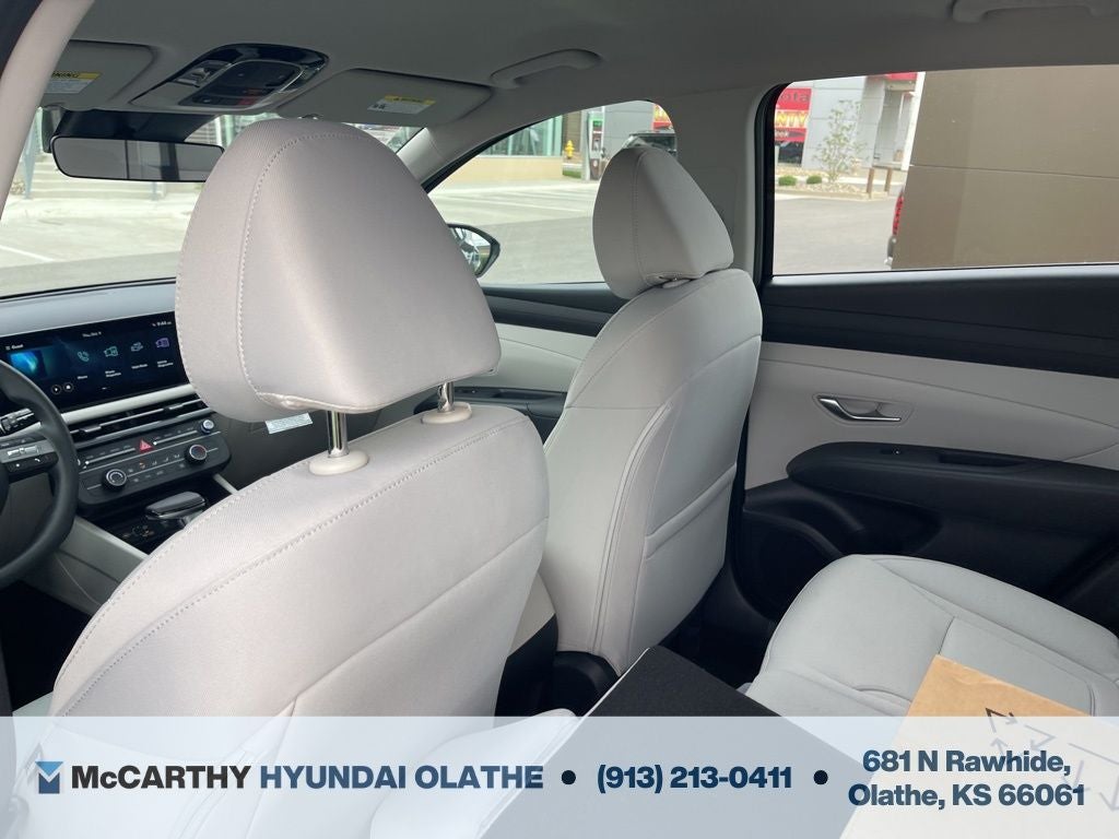 2026 Hyundai TUCSON SE