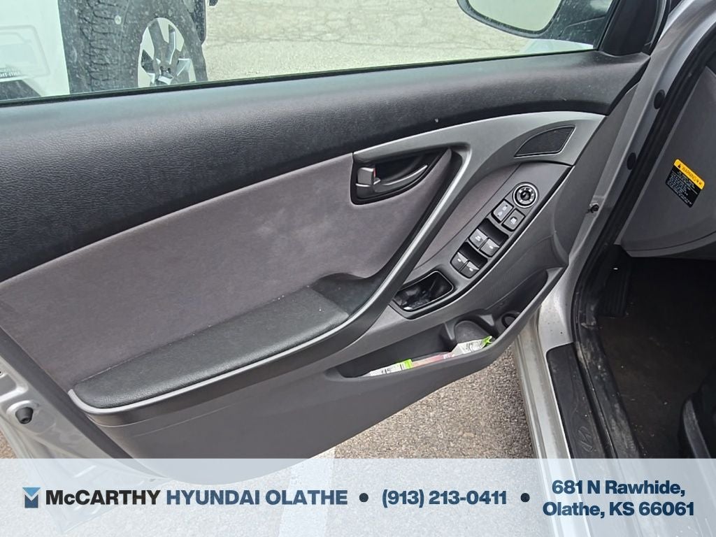 2015 Hyundai ELANTRA SE