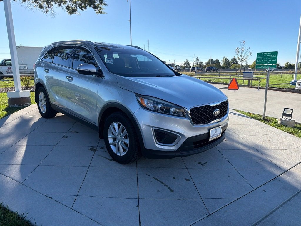 2017 Kia Sorento LX