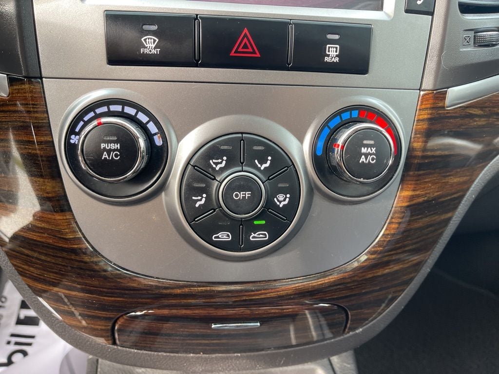 2012 Hyundai SANTA FE SE