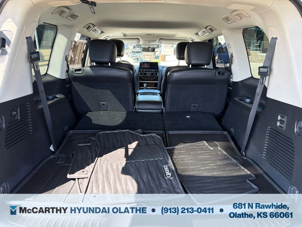 2022 INFINITI QX80 Premium Select