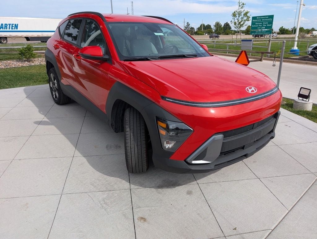 2024 Hyundai KONA SEL
