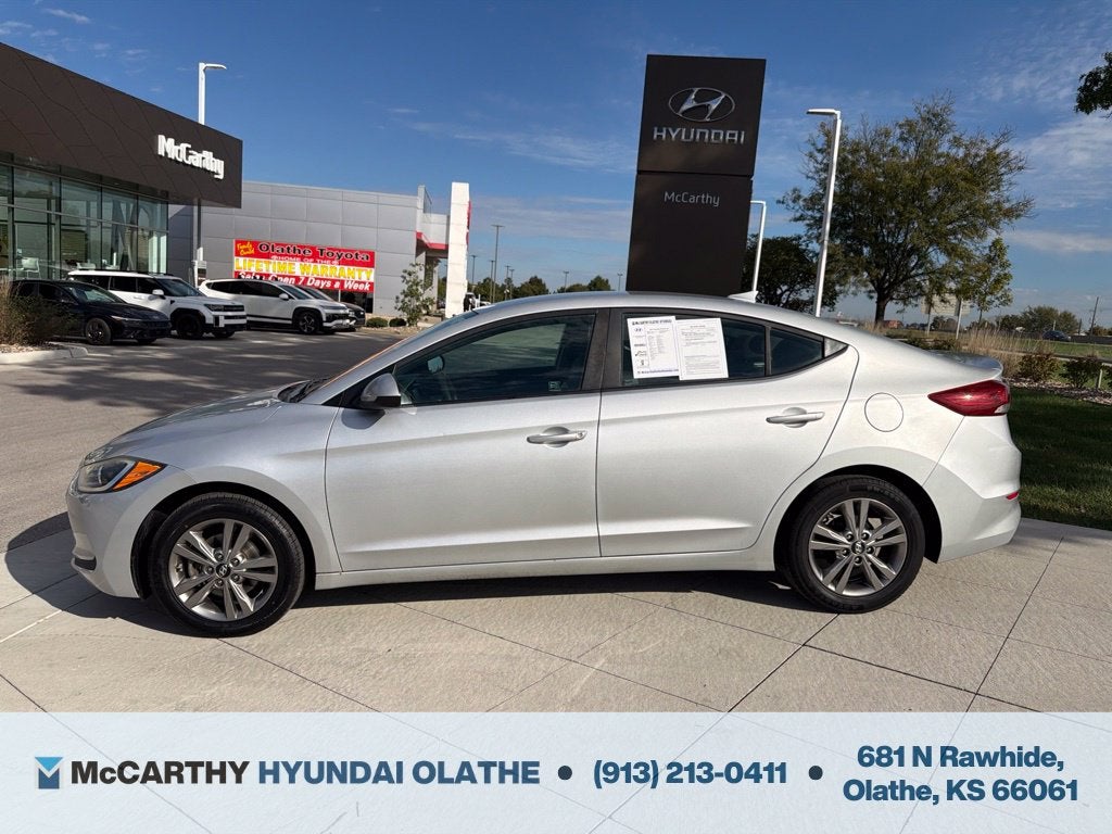 2017 Hyundai ELANTRA SE