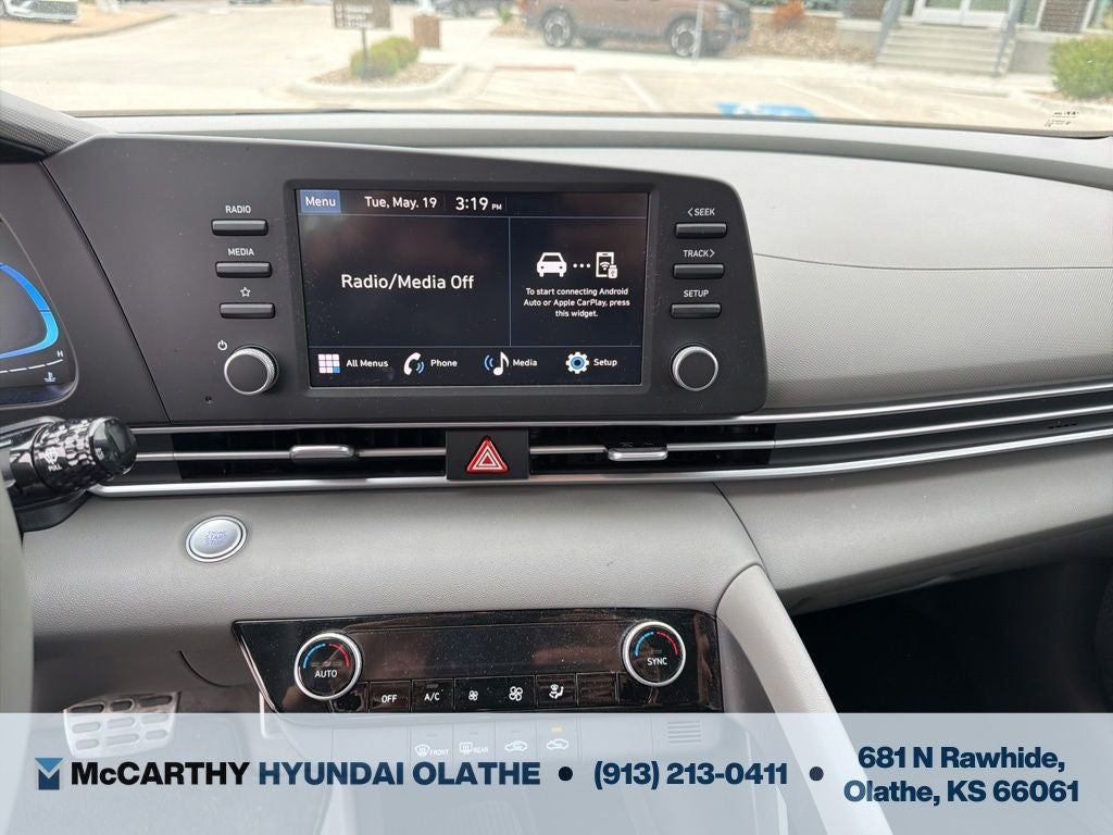 2025 Hyundai ELANTRA SEL Sport