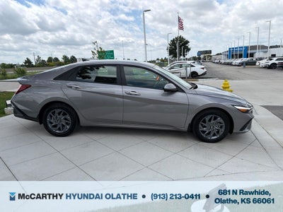 2024 Hyundai ELANTRA SEL