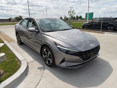 2023 Hyundai ELANTRA SEL