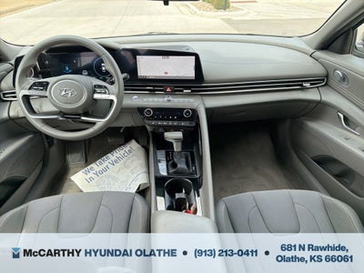 2023 Hyundai ELANTRA SEL