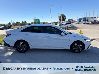 2024 Hyundai ELANTRA SEL