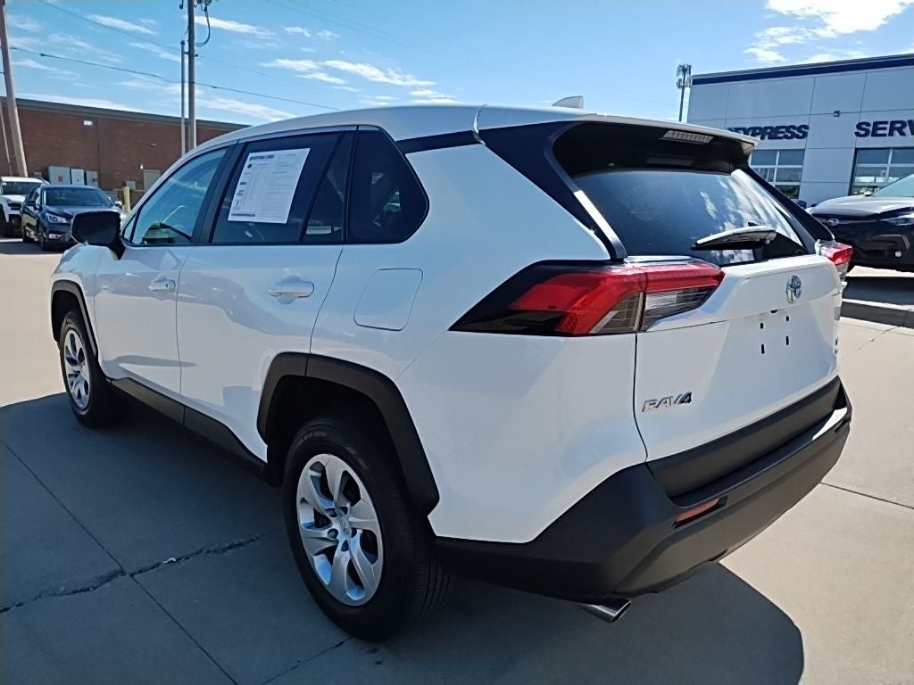 2022 Toyota RAV4 LE