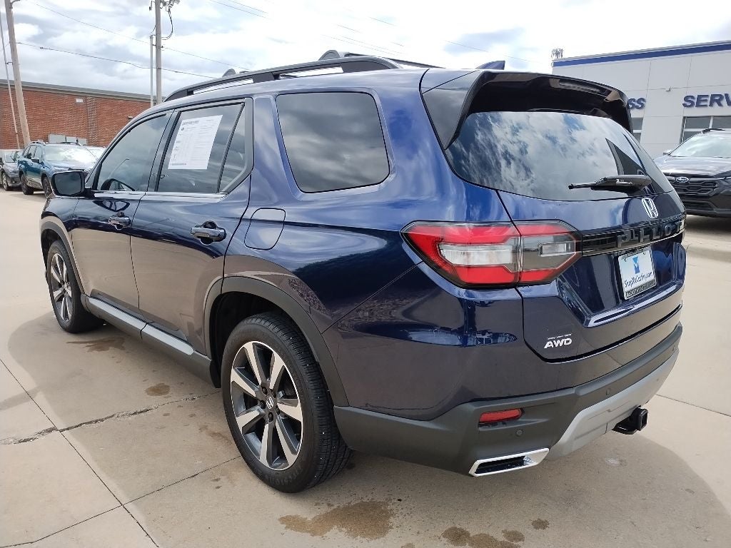 2023 Honda Pilot Touring