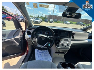 2018 Toyota Sienna LE 7 Passenger