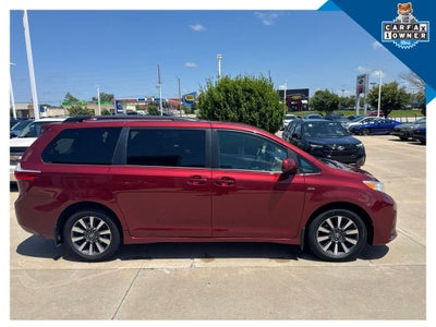 2018 Toyota Sienna LE 7 Passenger