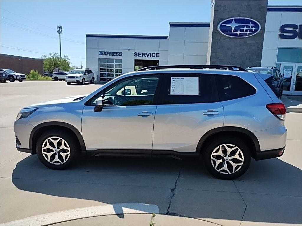 2022 Subaru Forester Premium