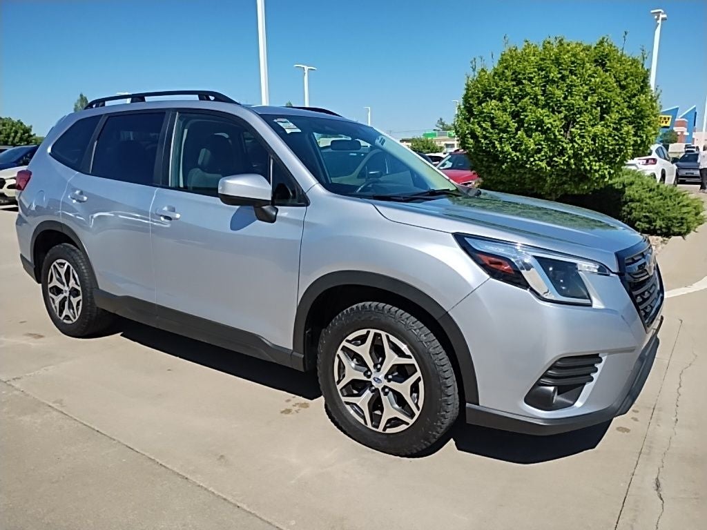 2022 Subaru Forester Premium