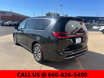 2023 Chrysler Pacifica Hybrid Touring L