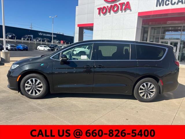 2023 Chrysler Pacifica Hybrid Touring L