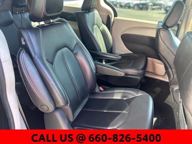 2023 Chrysler Pacifica Hybrid Touring L