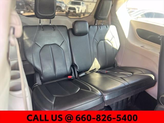 2023 Chrysler Pacifica Hybrid Touring L