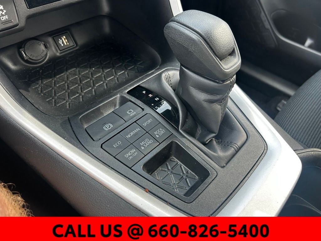 2025 Toyota RAV4 LE